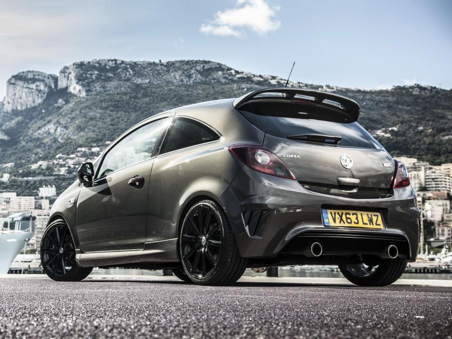  Vauxhall Corsa VXR Clubsport 2014 года  (фото 13 из 16)